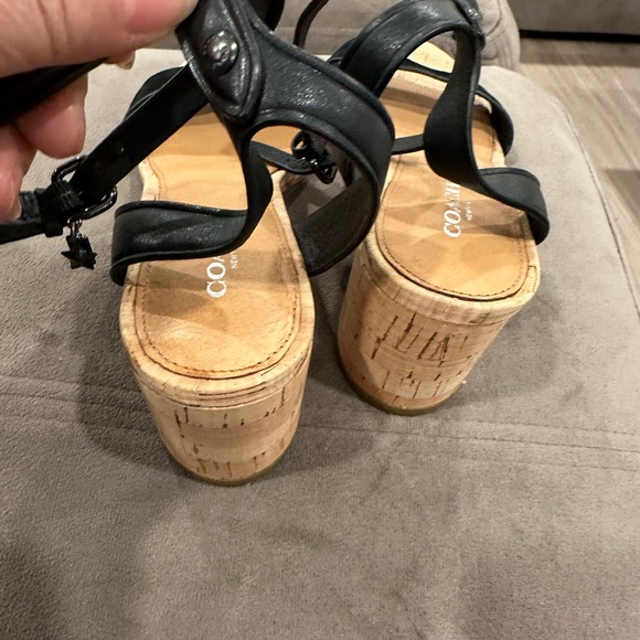 Coach black sandals size 7.5 in good condition - Picture 5 of 5